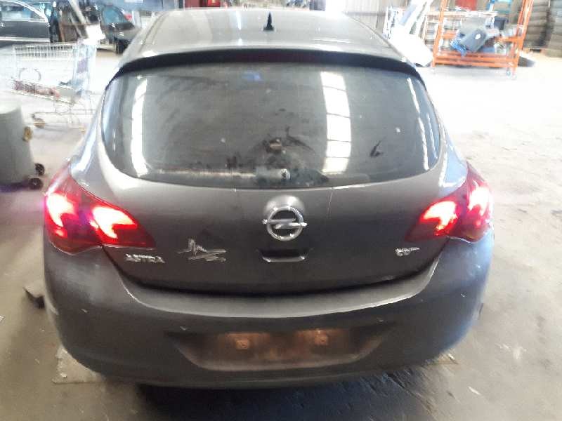 opel astra j lim. del año 2011