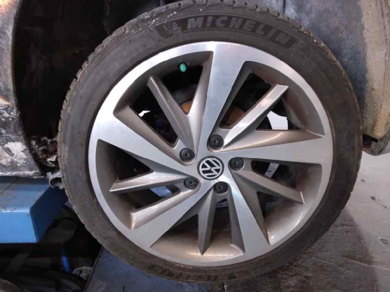 volkswagen scirocco (137) del año 2009