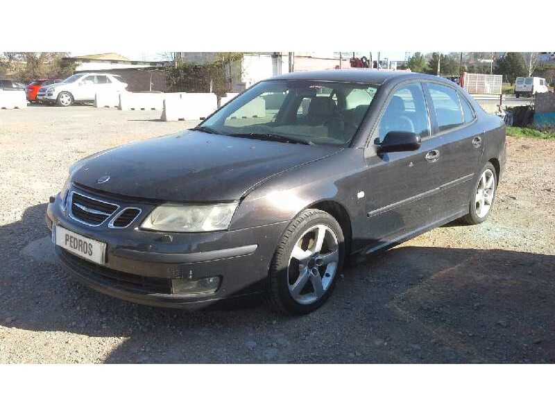saab 9-3 berlina del año 2004