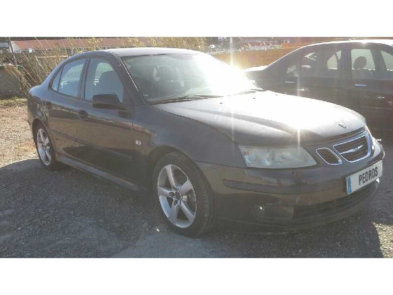 saab 9-3 berlina del año 2004
