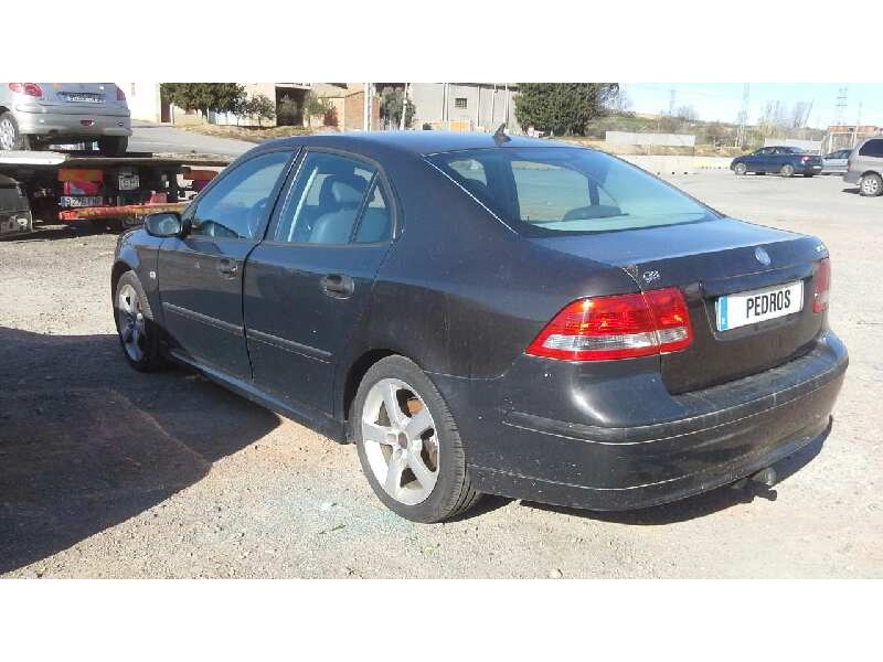saab 9-3 berlina del año 2004