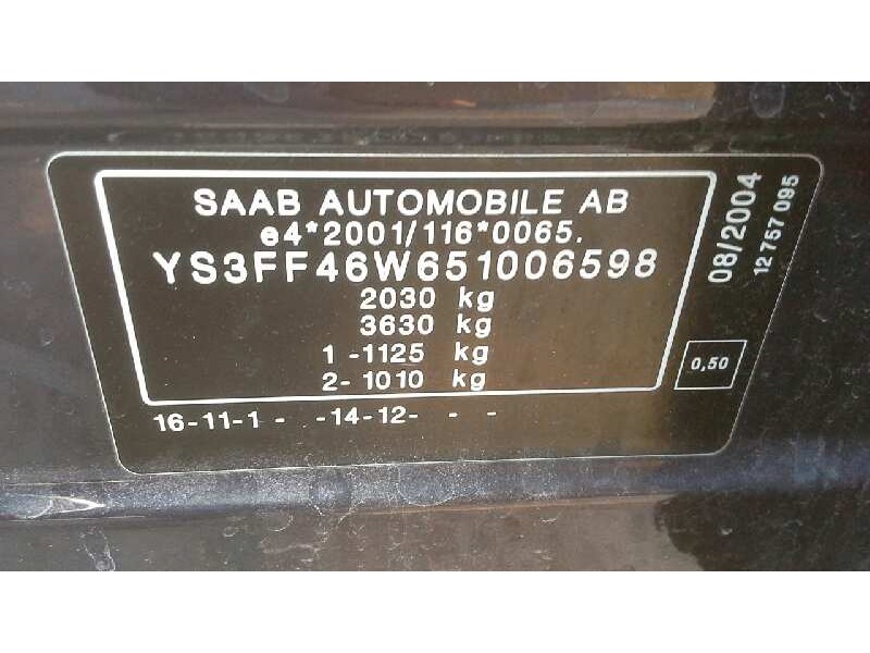 saab 9-3 berlina del año 2004