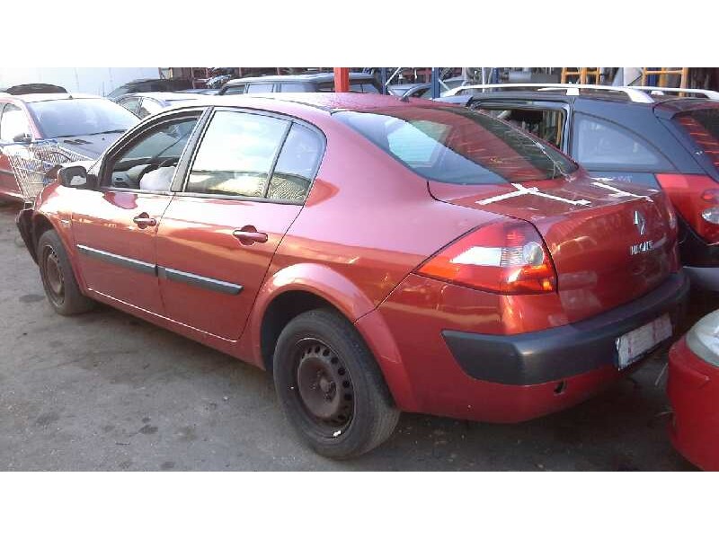 renault megane ii classic berlina del año 2004