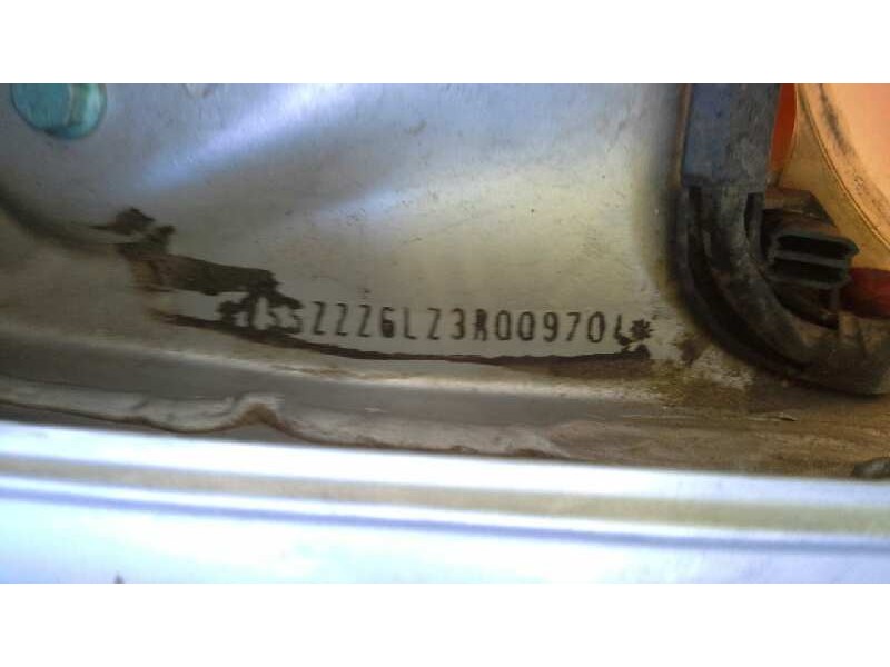 seat ibiza (6l1) del año 2002