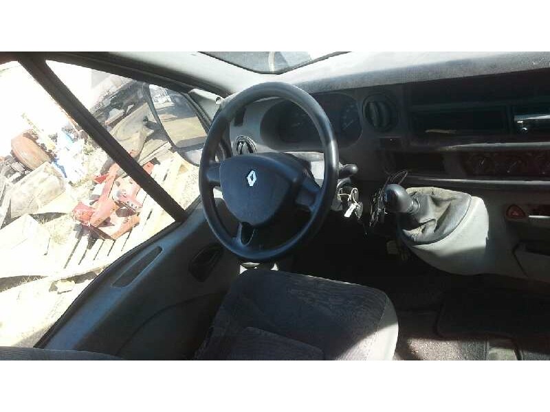 renault master ii phase 2 caja cerrada del año 2006