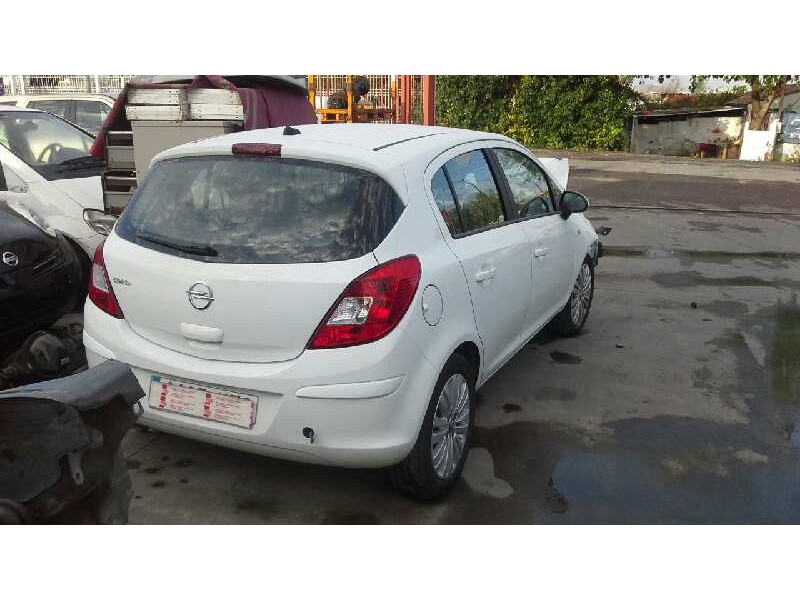 opel corsa d del año 2013