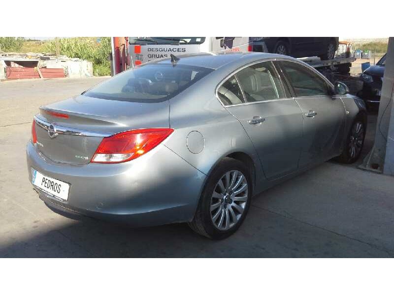 opel insignia berlina del año 2009