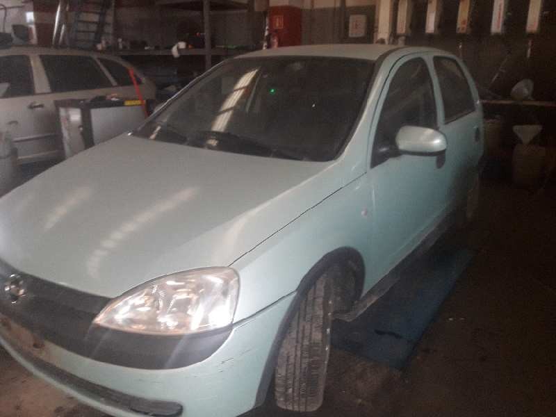 opel corsa c del año 2002