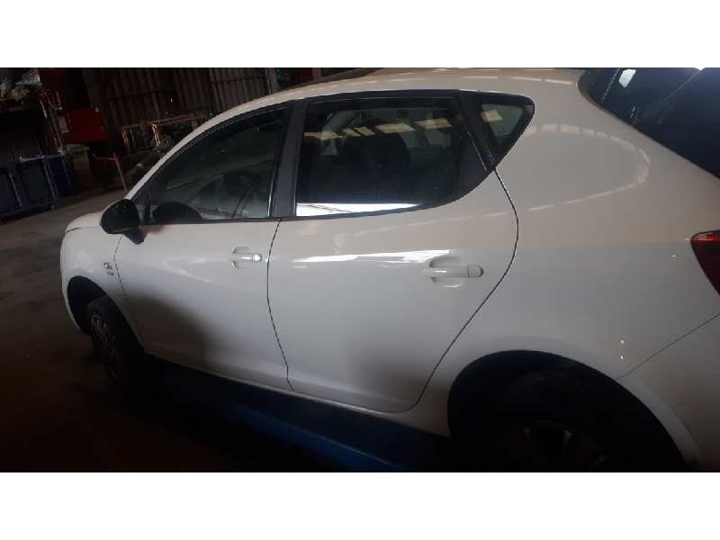 seat ibiza (6j5) del año 2010