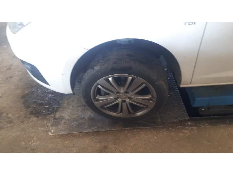 seat ibiza (6j5) del año 2010