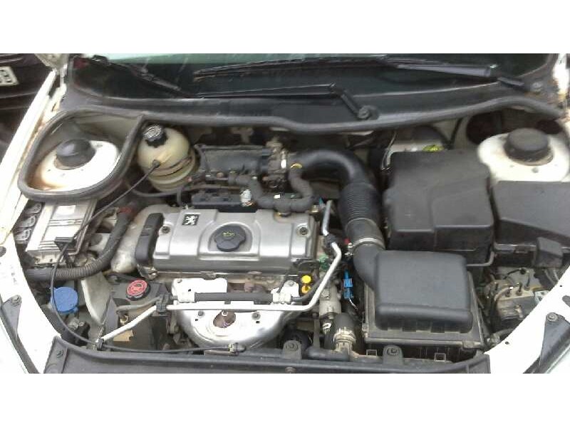 peugeot 206 berlina del año 2004