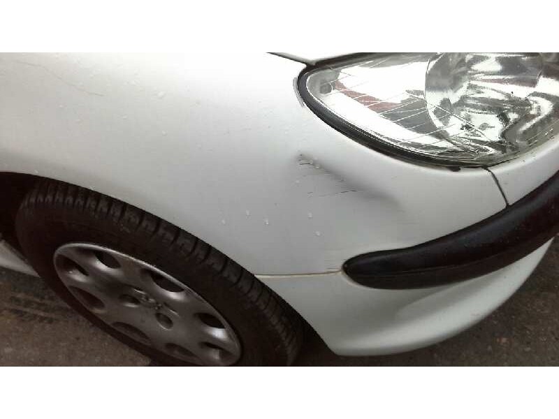 peugeot 206 berlina del año 2004