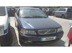 volvo s40 berlina del año 2000 2