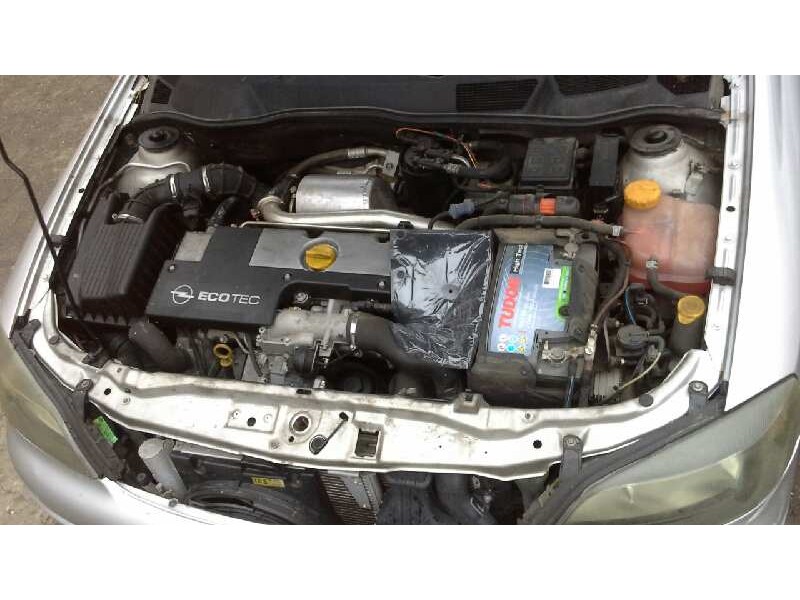 opel astra g berlina del año 2003