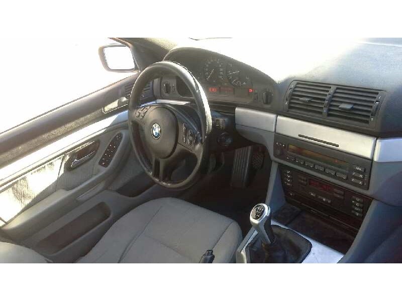 bmw serie 5 berlina (e39) del año 2000