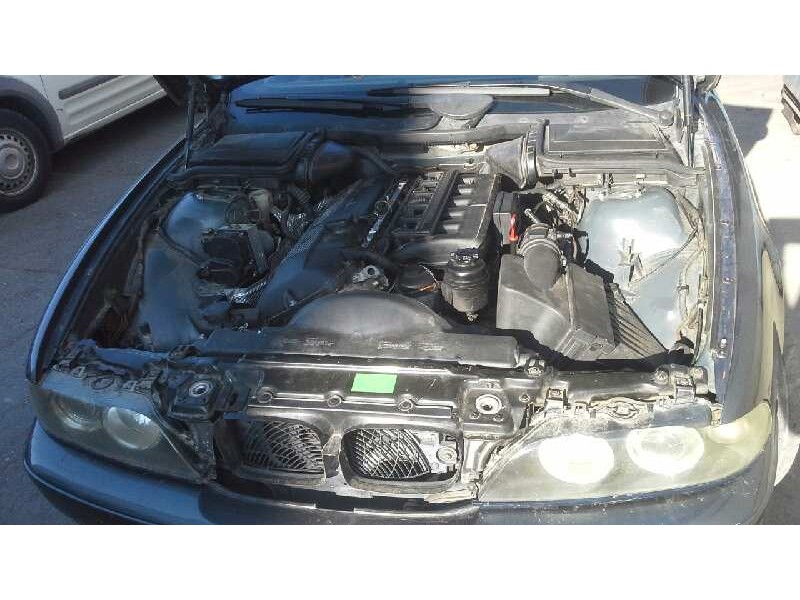 bmw serie 5 berlina (e39) del año 2000