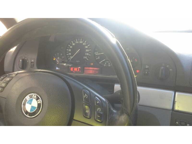bmw serie 5 berlina (e39) del año 2000