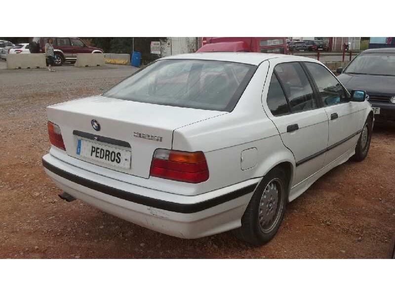 bmw serie 3 berlina (e36) del año 1993