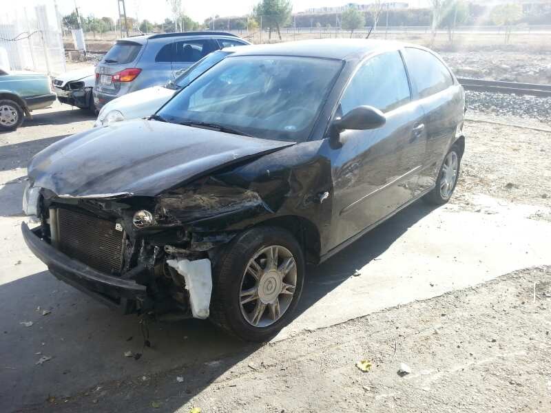 seat ibiza (6l1) del año 2003