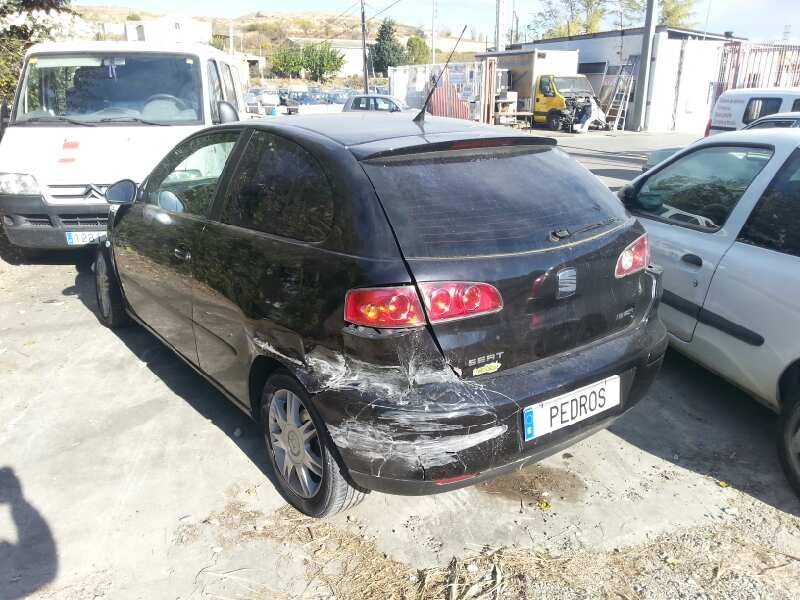 seat ibiza (6l1) del año 2003