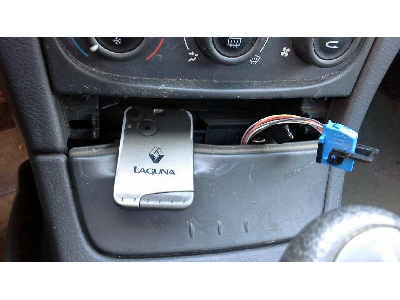 renault laguna ii (bg0) del año 2003