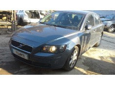 volvo s40 berlina del año 2004