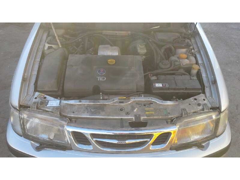 saab 9-3 berlina del año 2002