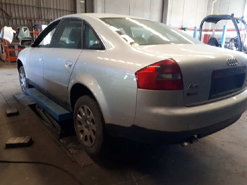 audi a6 berlina (4b2) del año 2002