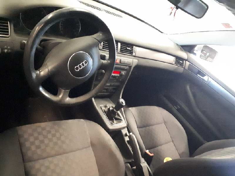 audi a6 berlina (4b2) del año 2002