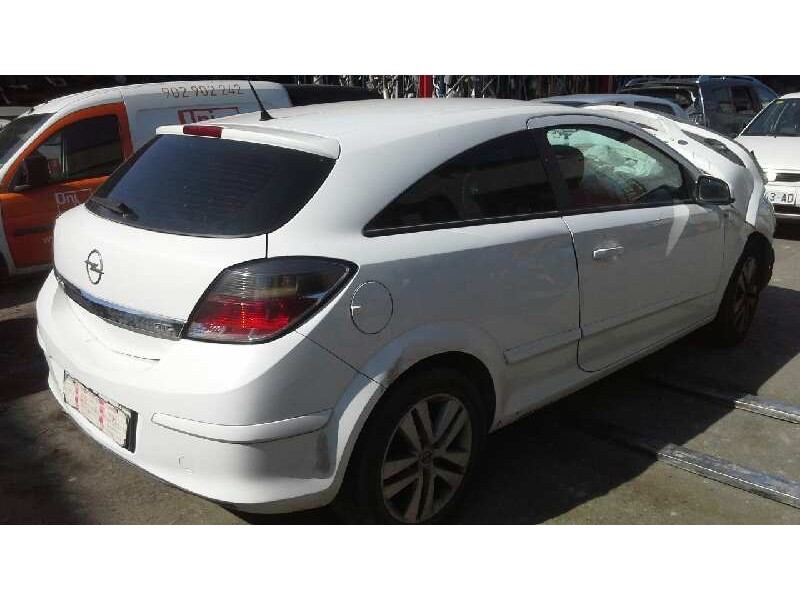 opel astra gtc del año 2008