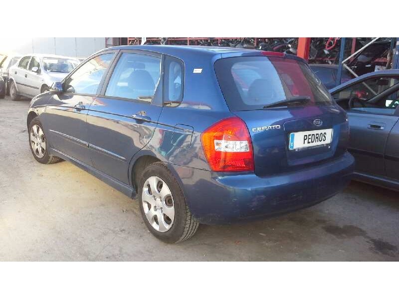 kia cerato del año 2004