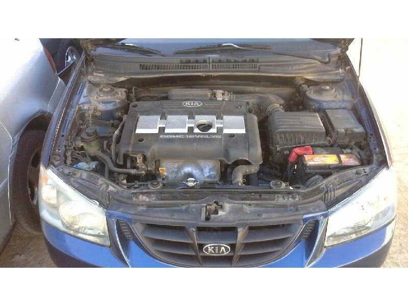 kia cerato del año 2004