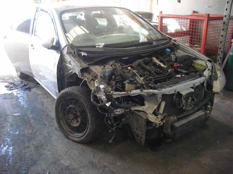 nissan primera berlina (p12) del año 2003