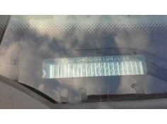 saab 9-3 berlina del año 2004 2