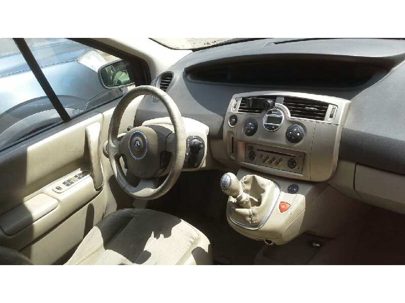 renault scenic ii del año 2007