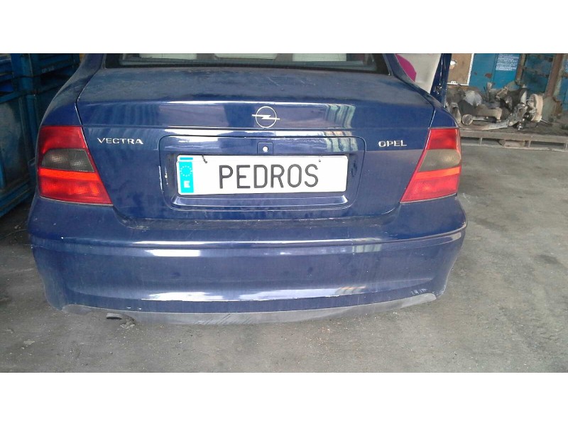 opel vectra b berlina del año 1999