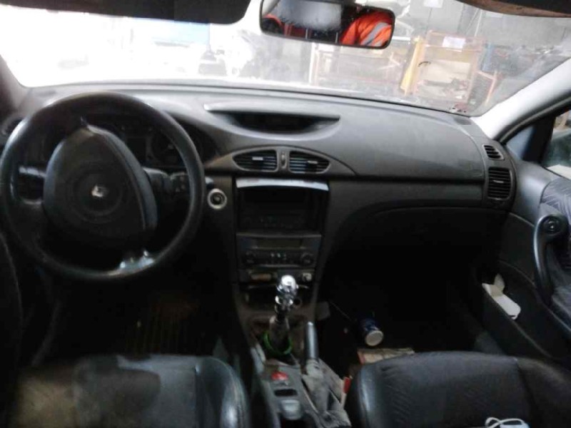 renault laguna ii (bg0) del año 2004