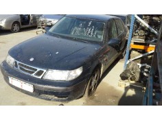 saab 9-5 sedán del año 2000 2