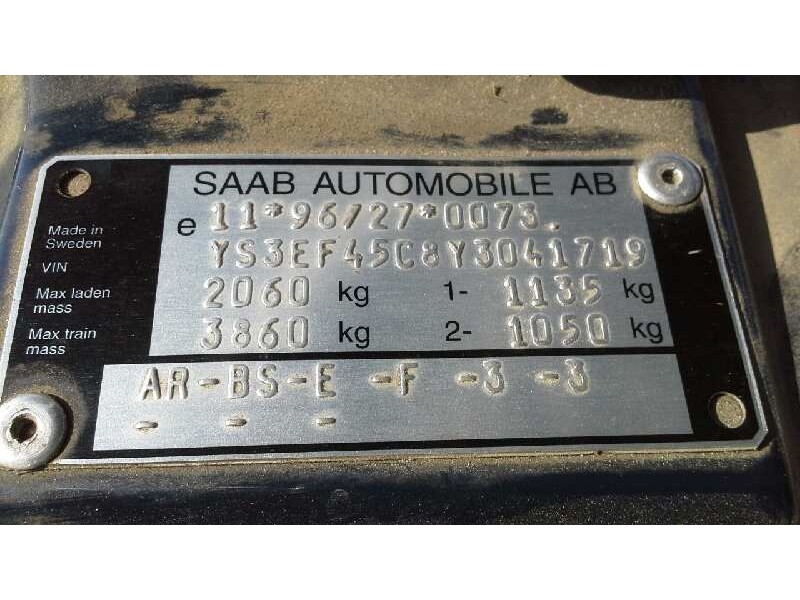 saab 9-5 sedán del año 2000