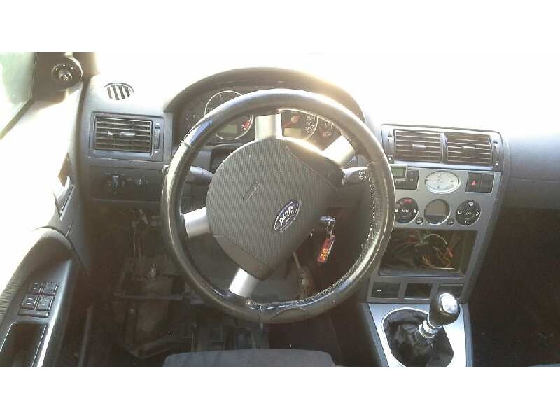 ford mondeo berlina (ge) del año 2001