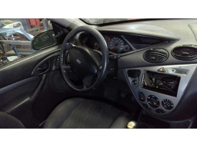 ford focus berlina (cak) del año 2002