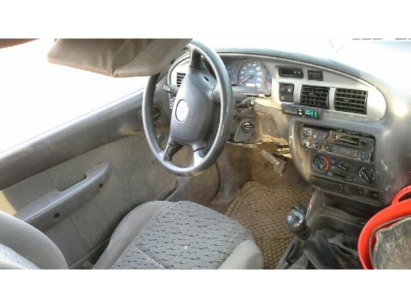 mazda b-serie (un) del año 2003