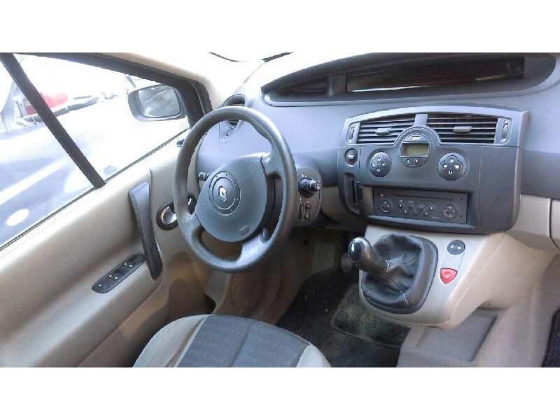renault scenic ii del año 2005