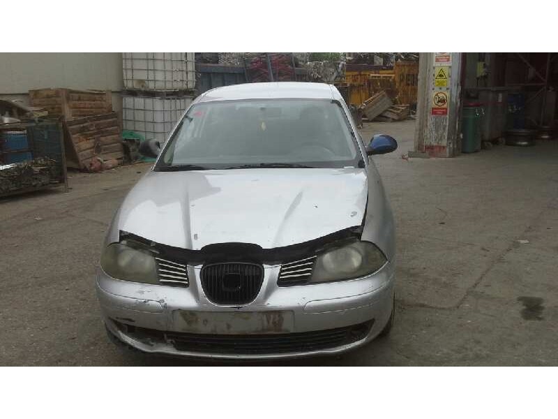 seat ibiza (6l1) del año 2003