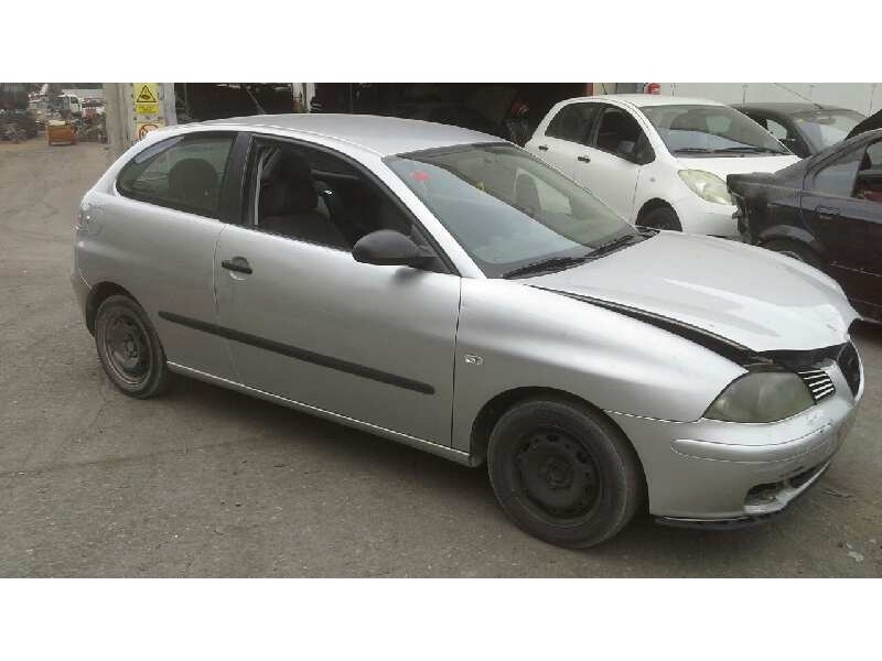 seat ibiza (6l1) del año 2003