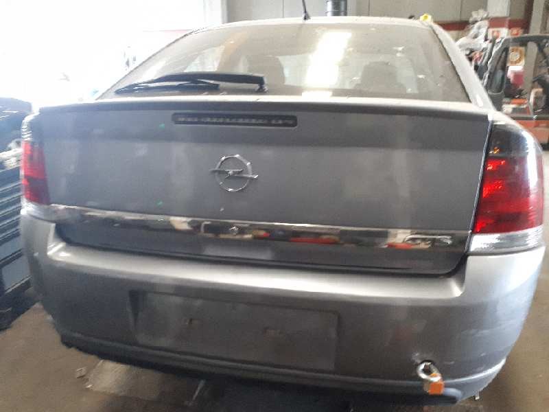 opel vectra c berlina del año 2003