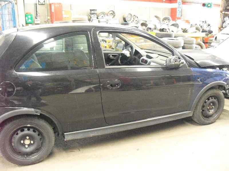 opel corsa c del año 2000