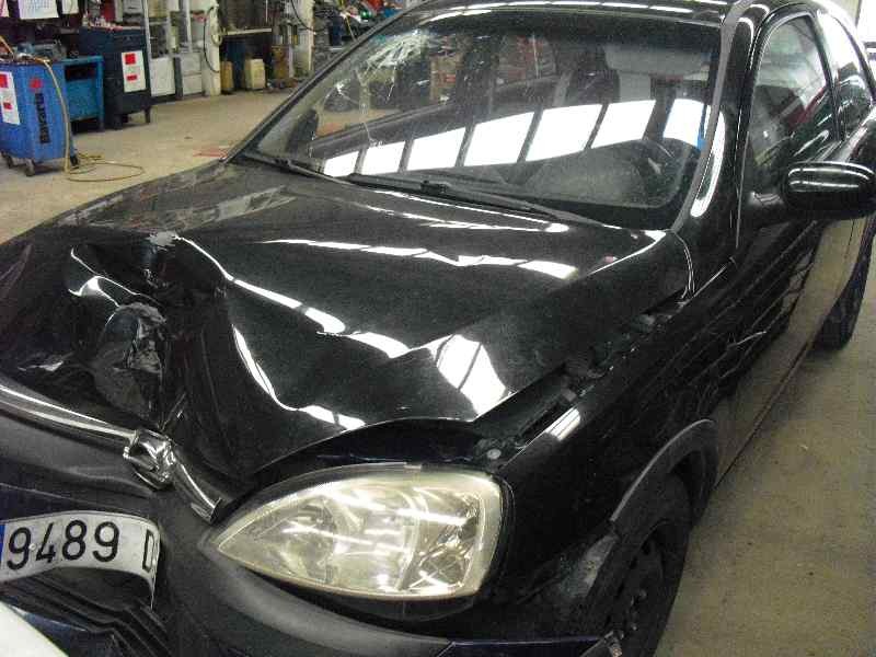 opel corsa c del año 2000
