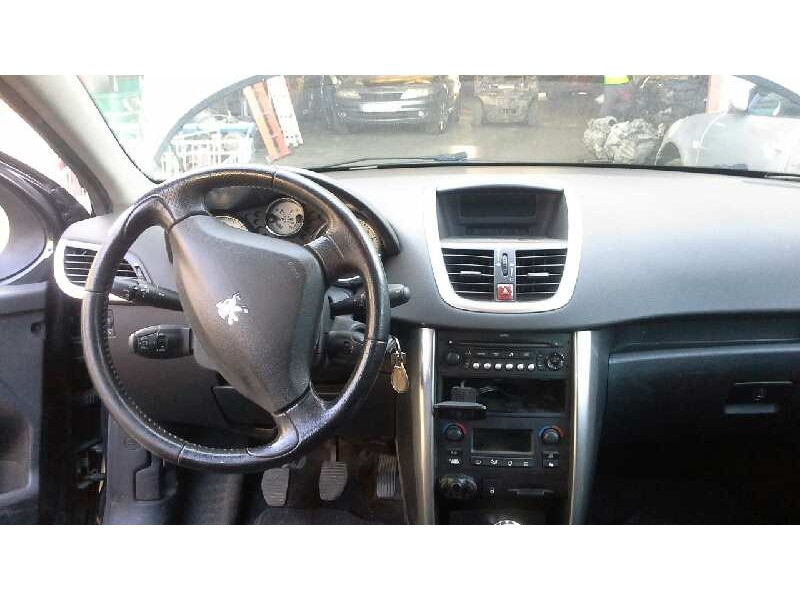 peugeot 207 del año 2007