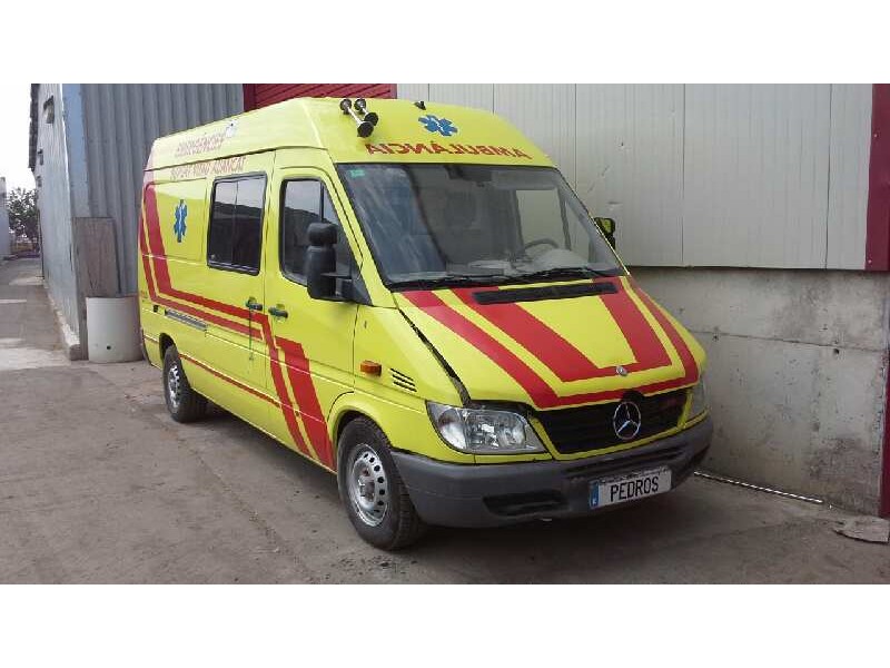 mercedes-benz sprinter 02.00  caja cerrada del año 2003